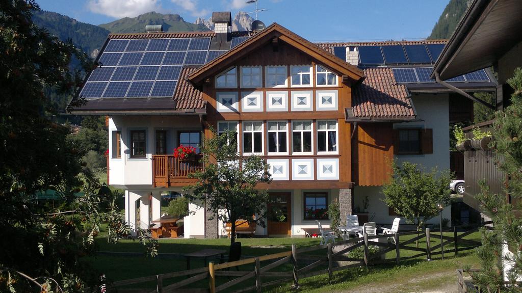Casa Guido E Laura Daire Pozza di Fassa Dış mekan fotoğraf